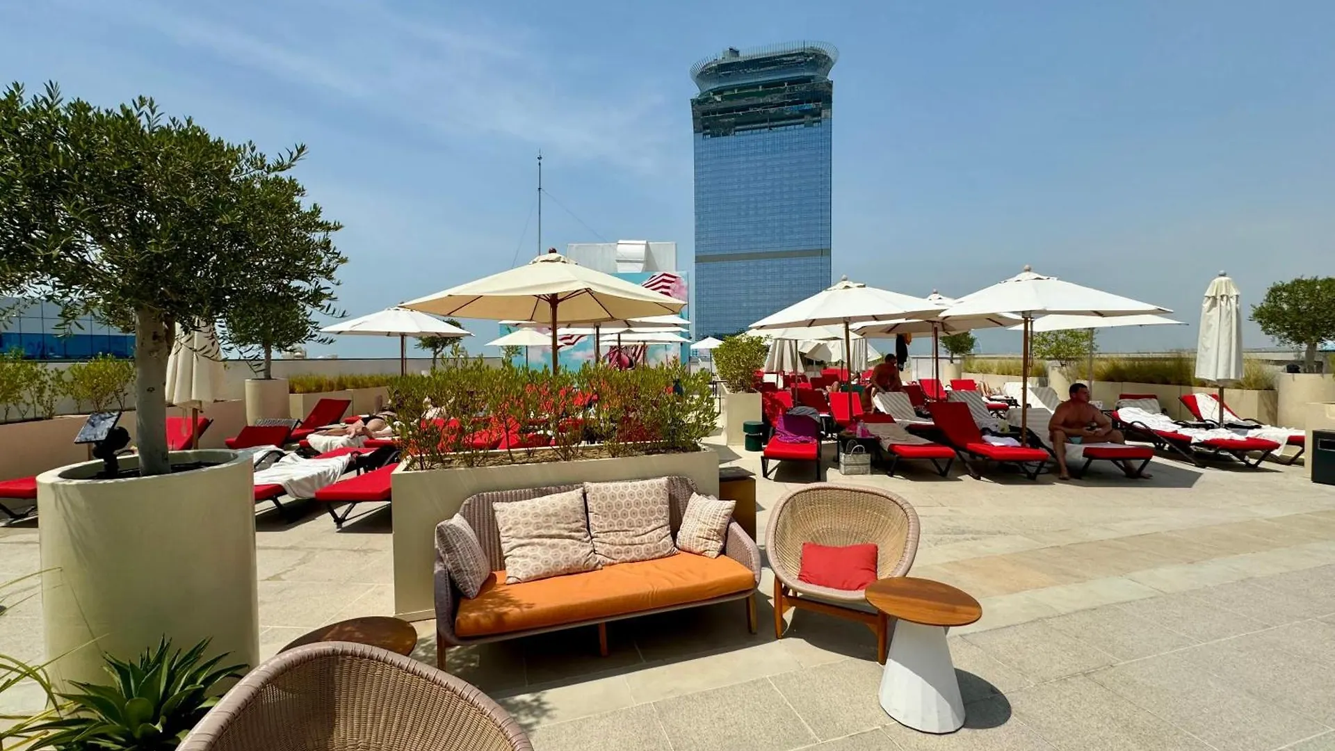 Hospitality Expert 7 Palm Studio - Beach Pool Bar Dubai 0*,